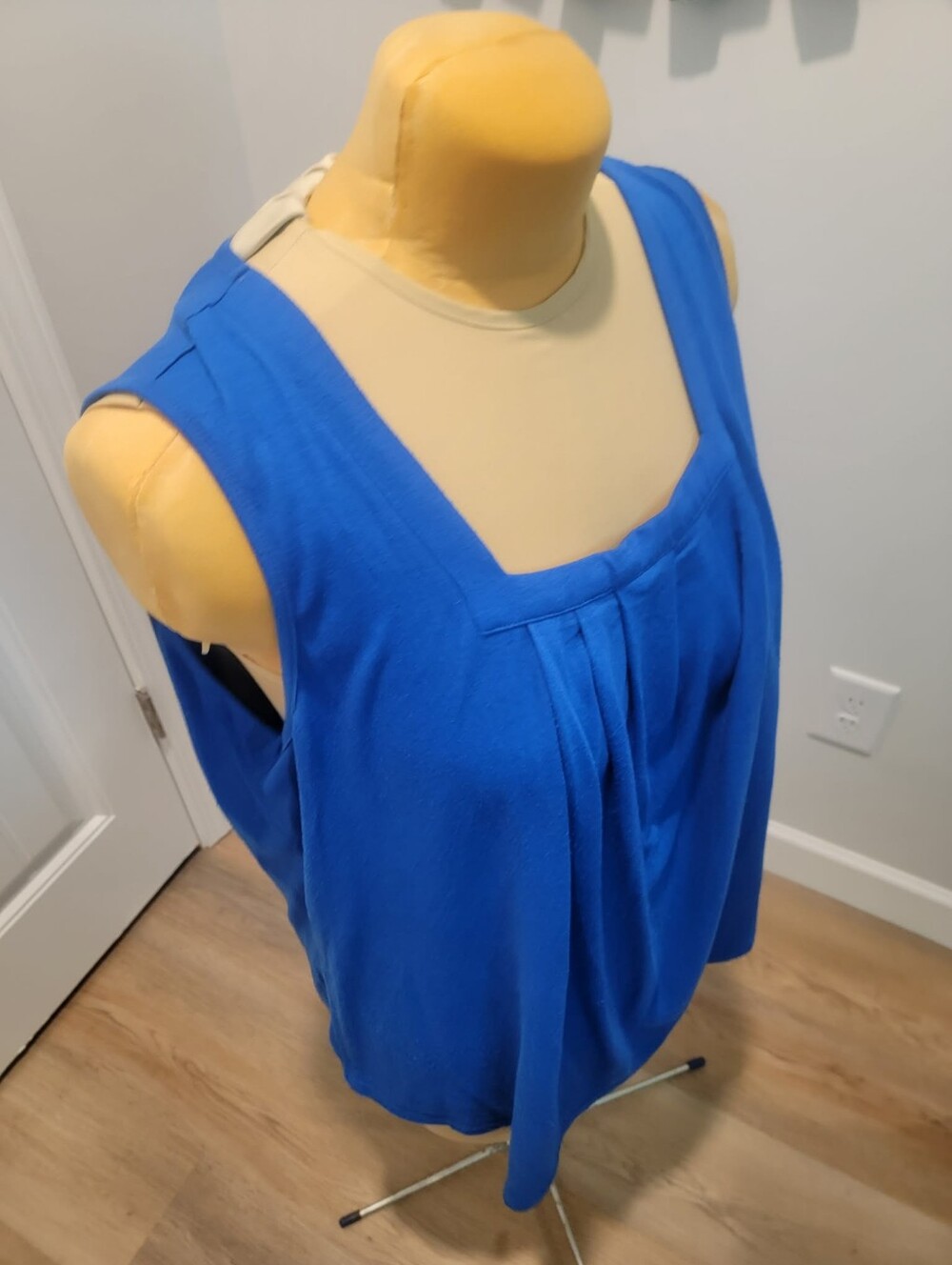 Plus Size 2X Sleeveless Royal Blue Tank Top by Amazon